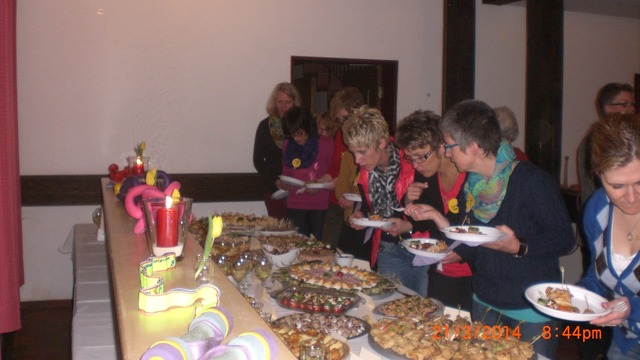 Ein Buffet der Extraklasse, bereitgestellt von den befreundeten Frauen der KfD Fleckenberg