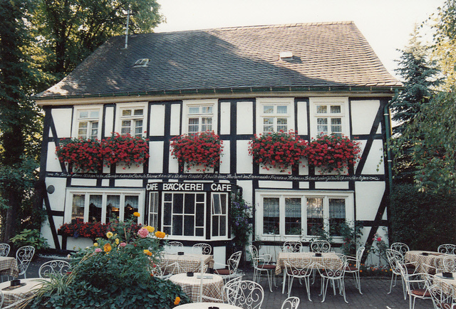 Cafe-Konditorei-Confiserie-Bäckerei Heimes, In den Peilen 2